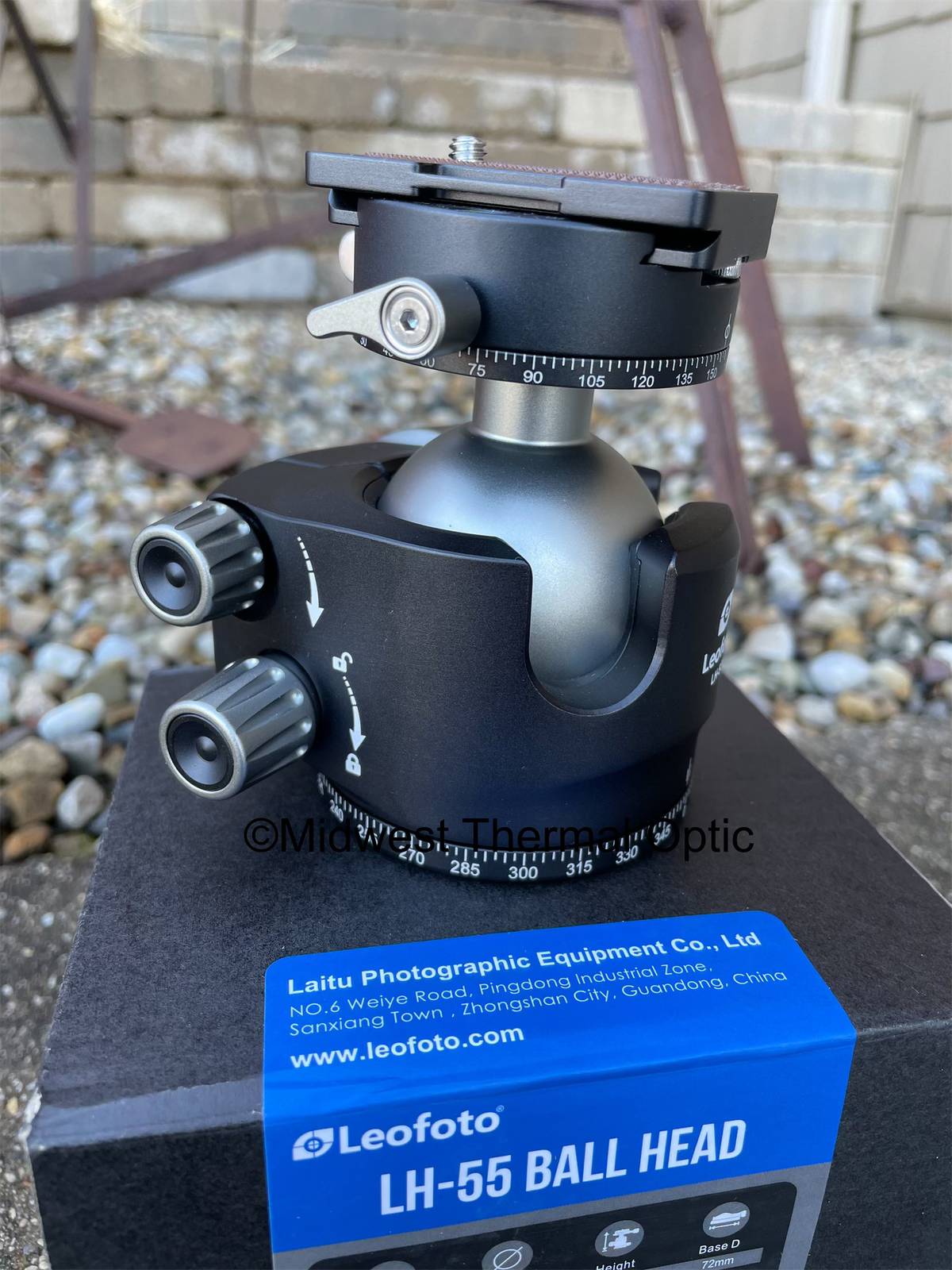 Leofoto LH-55 Low-Profile Ball Head Dual Tension with Quick Release Plate