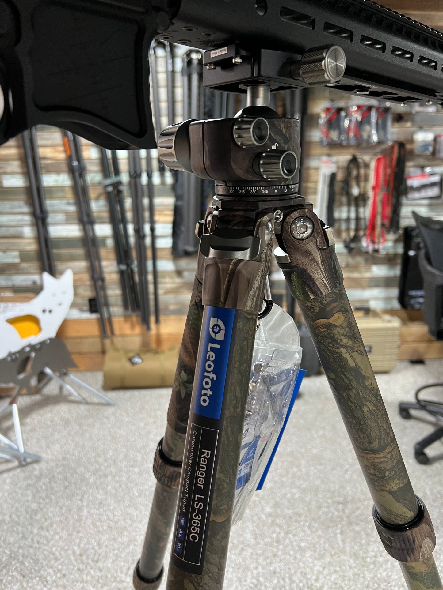 Leofoto LS-365C + LH-40 Full Camo Tripod Kit