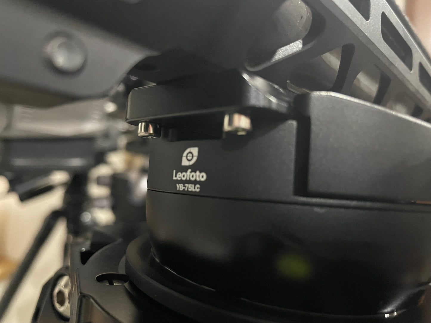 ShineWee M- 140L Arca Rail 5.51” MLOK Tripod Mount Adapter, for Rifle Tripod Ballhead Quick Release Plate